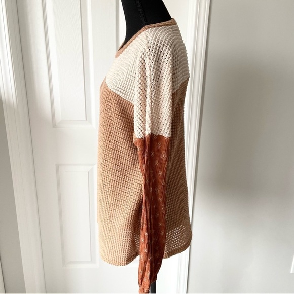 Lemon Tree Patchwork Earth Tone Long Sleeve Top - Picture 3 of 14